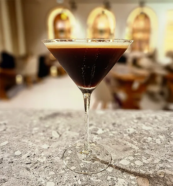 Espresso martini servit la Dolce Nera